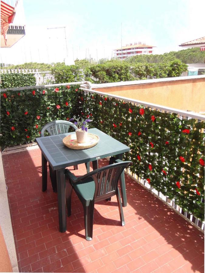 40282 Apartment